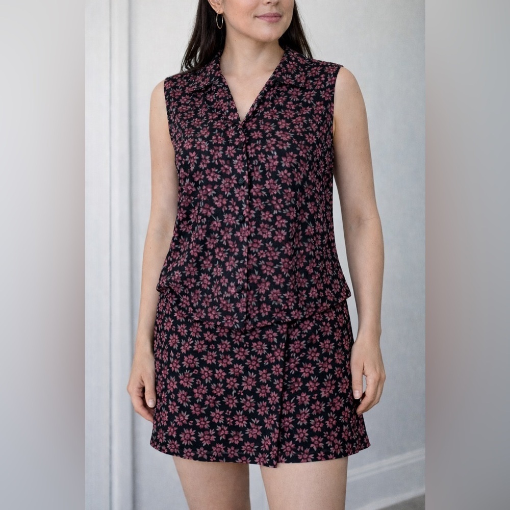 Sag Harbor Womens Skirt/Skort Suit Sz M Black & Burgundy Floral Sleeveless Top